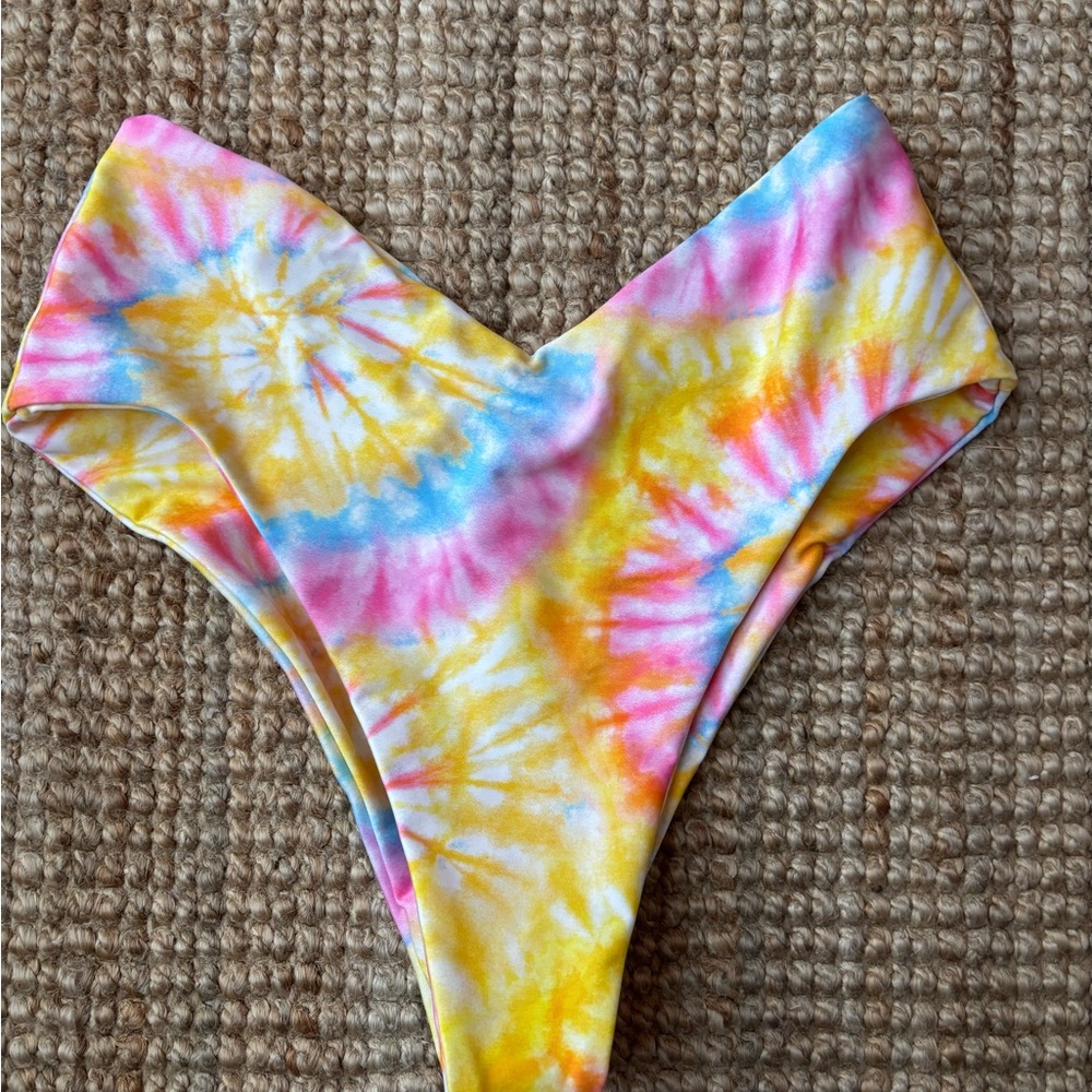 Brand New! Skatie swimwear set in Sherbert size M - Picture 6 of 8